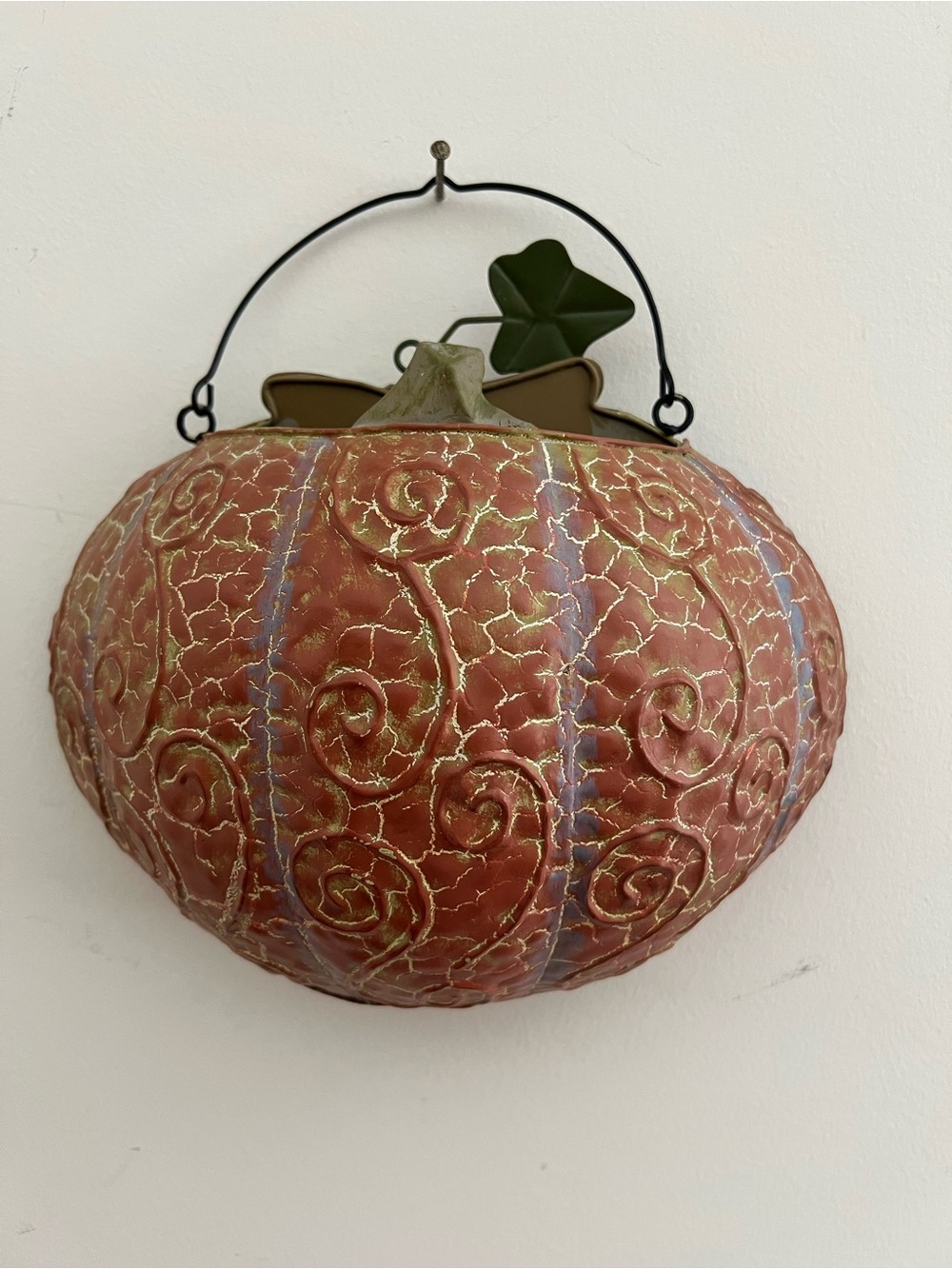 Decorative Metal Pumpkin Wall Pocket/Planter Hanging Decor. - Picture 1 of 5